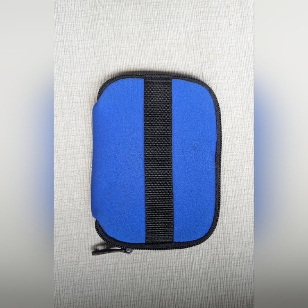 Case Logic Storage Case with Zipper - Picture 2 of 3
